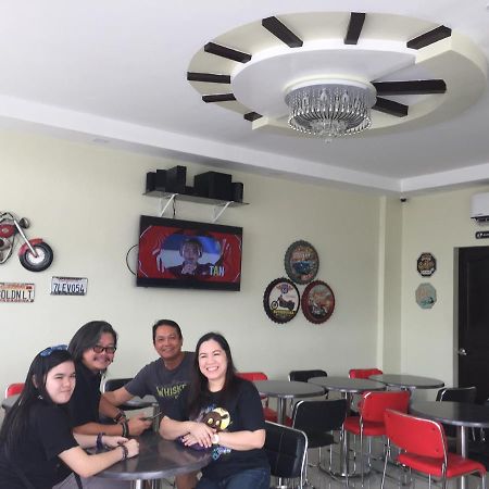 Hollywood Suites General Santos City 外观 照片