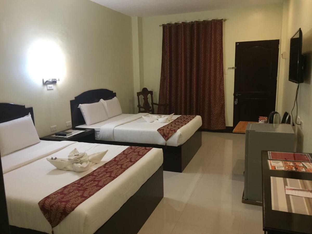 Hollywood Suites General Santos City 外观 照片