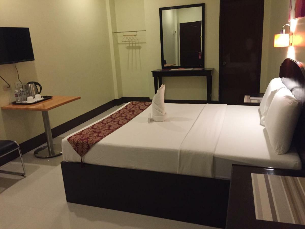 Hollywood Suites General Santos City 外观 照片