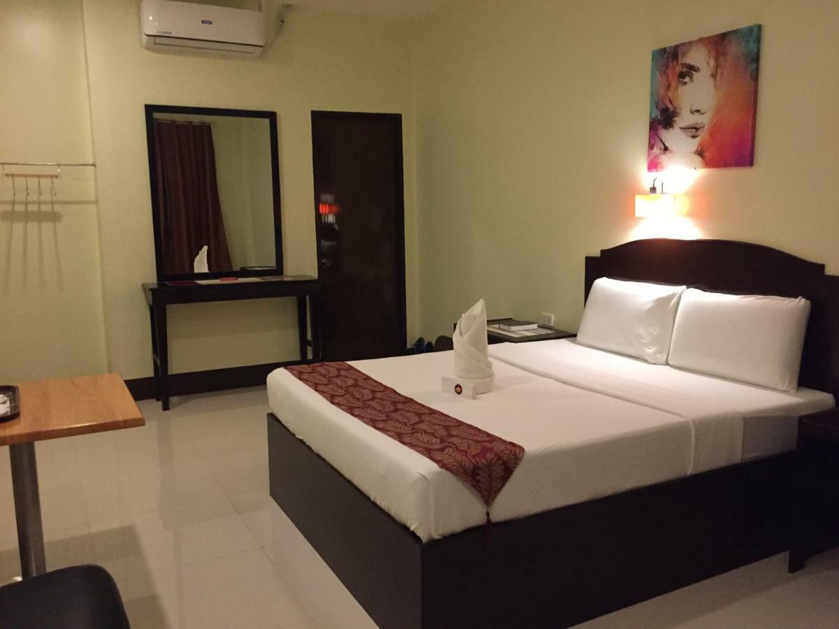 Hollywood Suites General Santos City 外观 照片