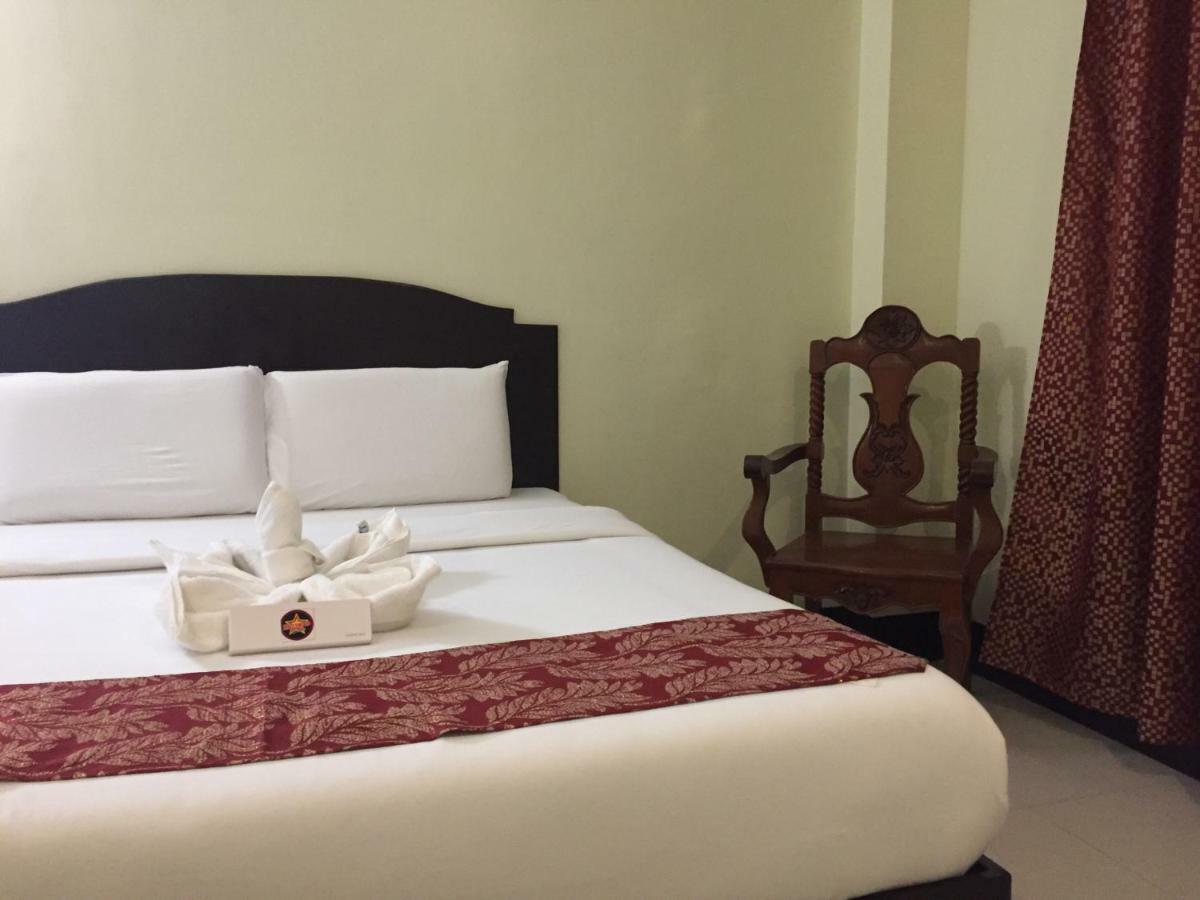 Hollywood Suites General Santos City 外观 照片