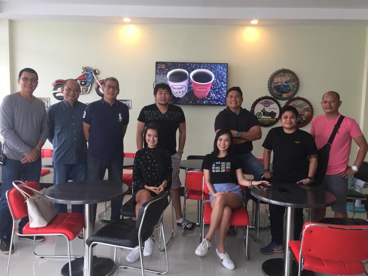 Hollywood Suites General Santos City 外观 照片